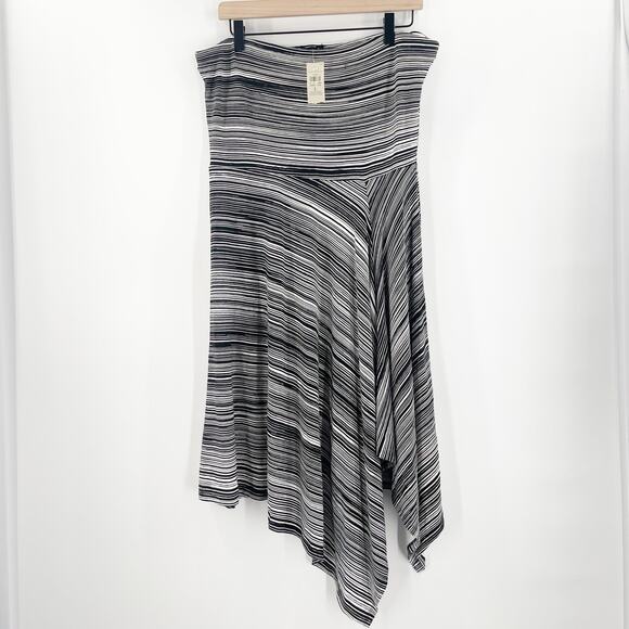 ANN TAYLOR Dress Size Large NWT Strapless Stripes B&W Stretchy Asymmetrical - Picture 1 of 13